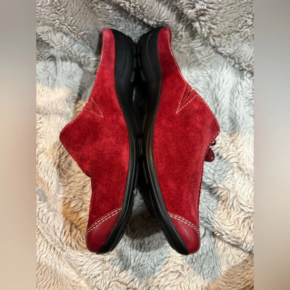 Naturalizer Women's Red Suede Leather Mules Size 7.5 M Slip On Flats Shoes NWOB - Picture 2 of 4